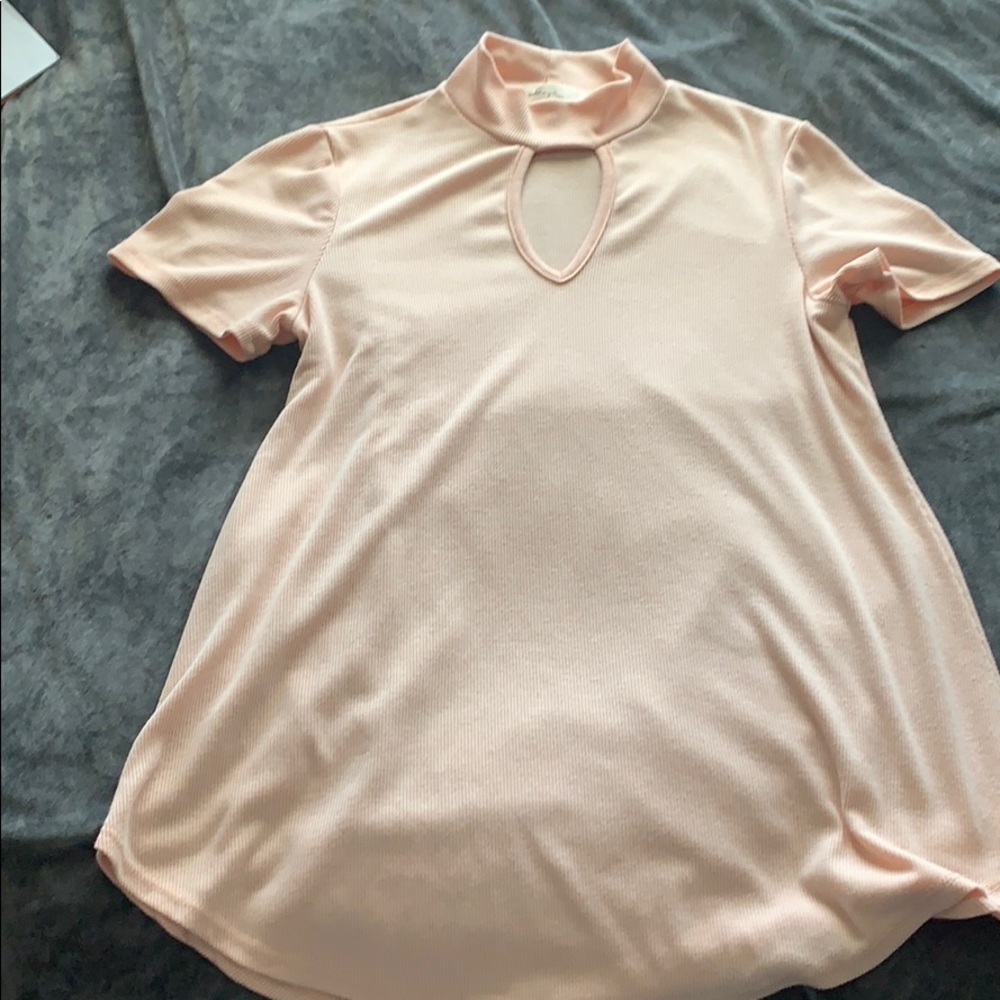Coral top